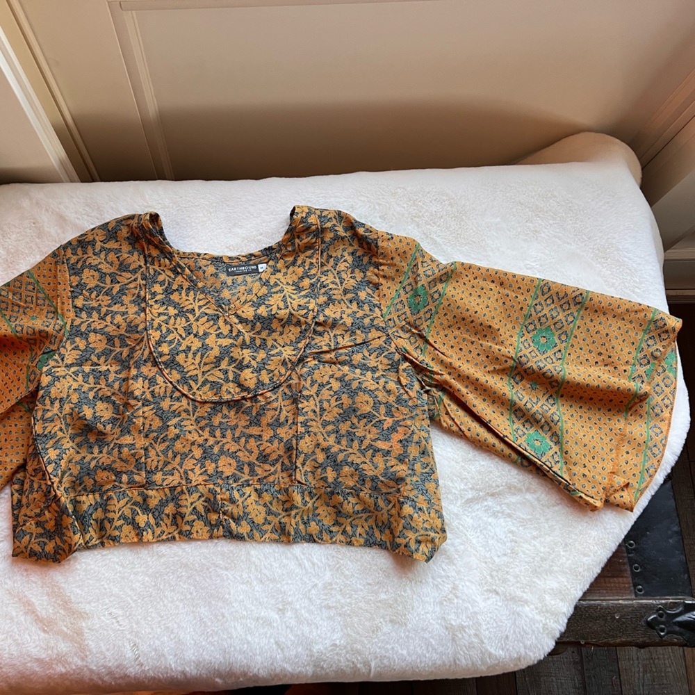 Earthbound Cropped Blouse